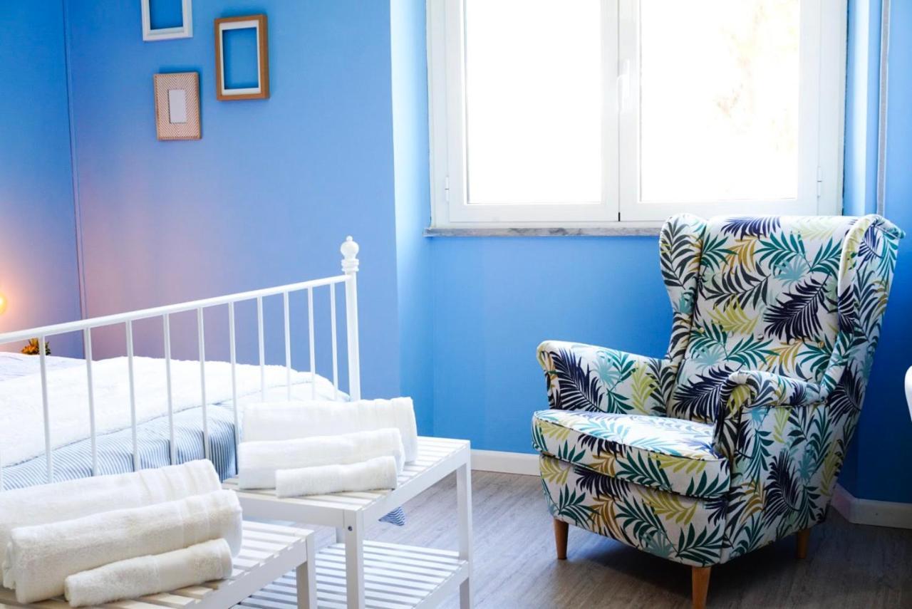 Villa Aurelia - Seafront Apartment With Terrace Quartu SantʼElena Екстериор снимка