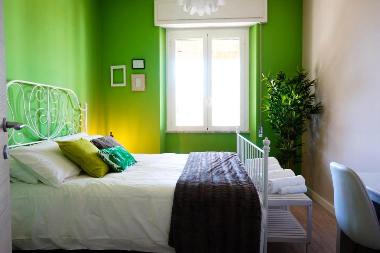 Villa Aurelia - Seafront Apartment With Terrace Quartu SantʼElena Екстериор снимка