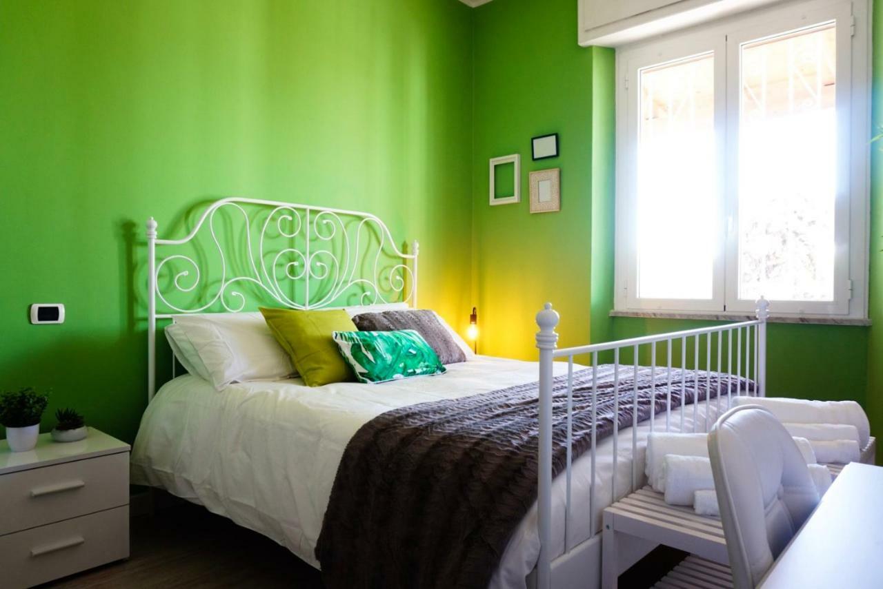 Villa Aurelia - Seafront Apartment With Terrace Quartu SantʼElena Екстериор снимка
