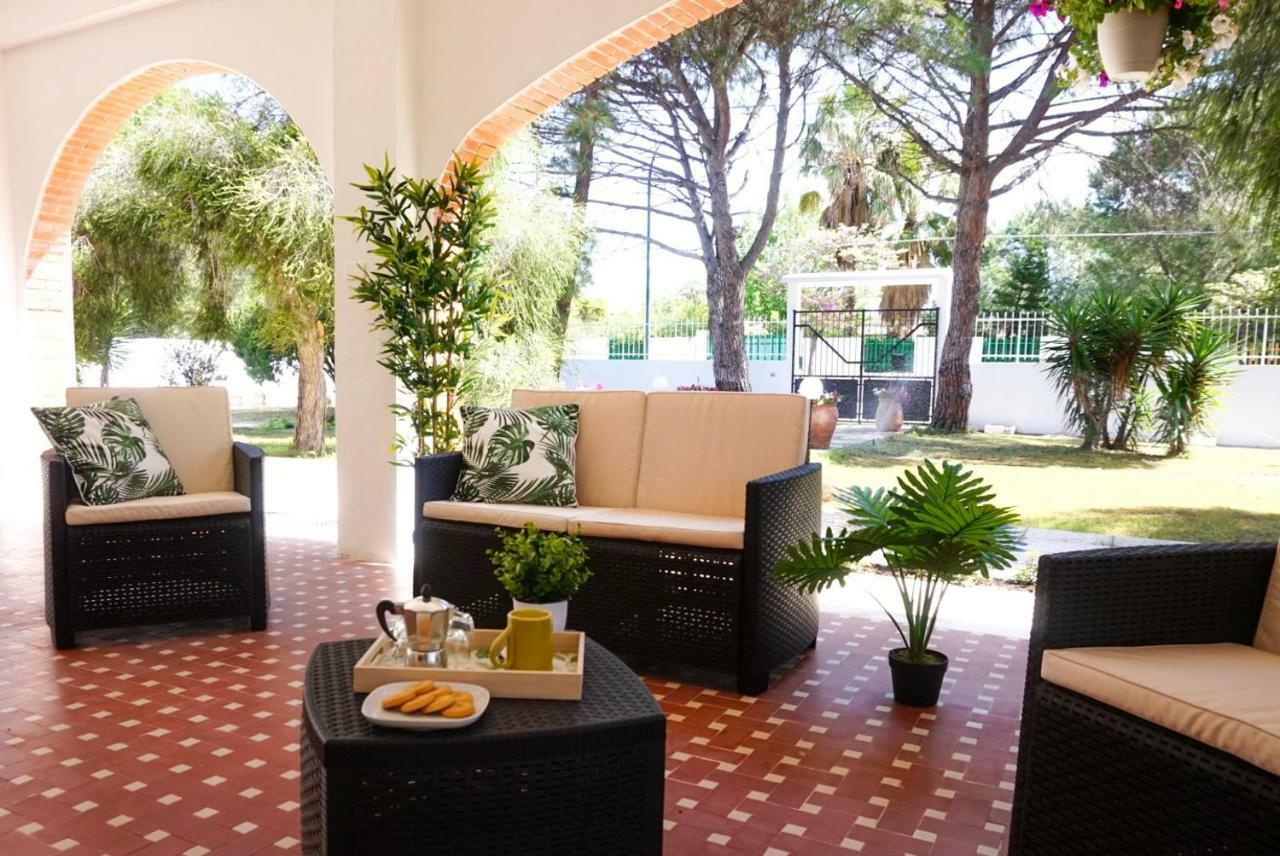 Villa Aurelia - Seafront Apartment With Terrace Quartu SantʼElena Екстериор снимка